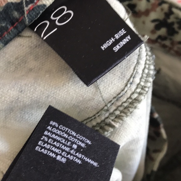 PILCRO High-Rise Button-Fly Skinny Corduroy Pants - Picture 12 of 12